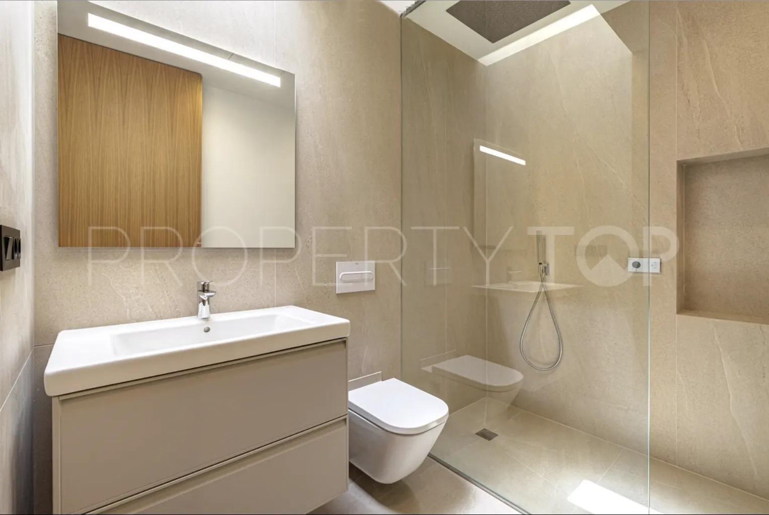 Villa en venta en Sotogrande con 4 dormitorios