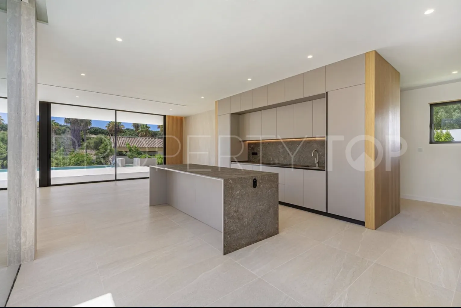 Villa en venta en Sotogrande con 4 dormitorios