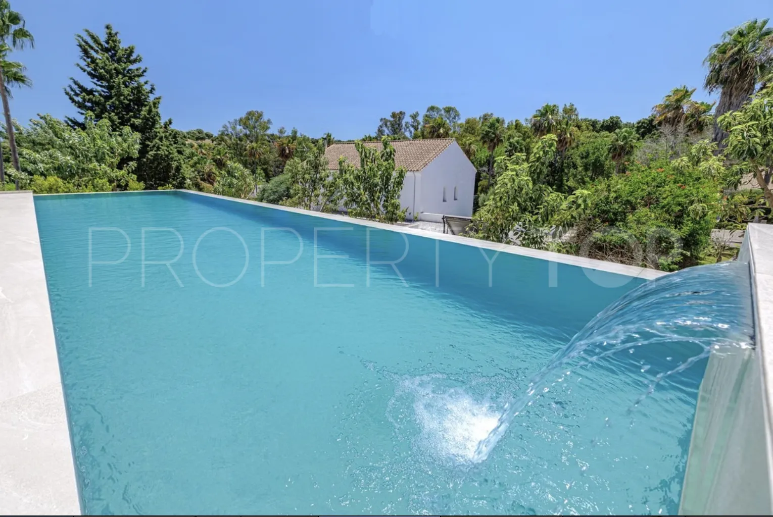 Villa en venta en Sotogrande con 4 dormitorios