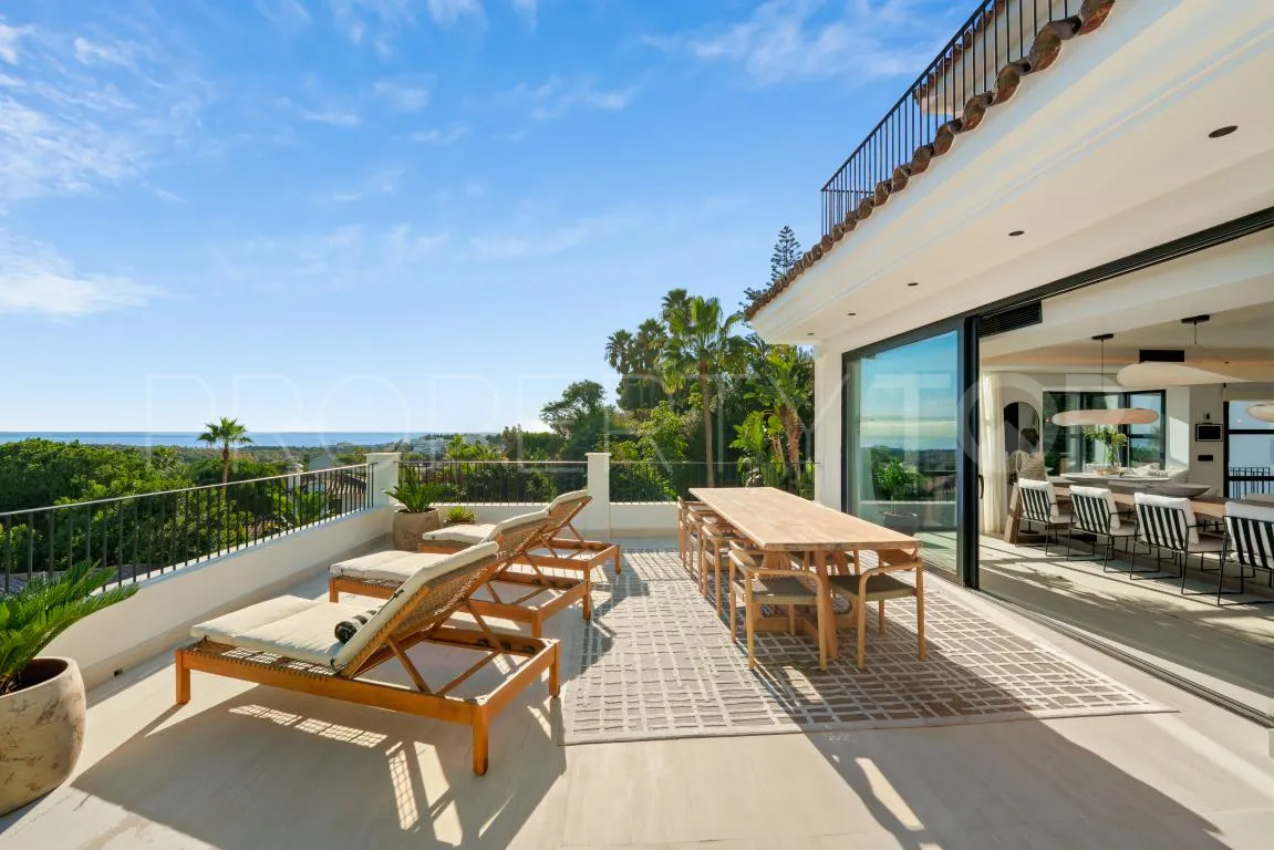 Villa en venta en Nueva Andalucia con 6 dormitorios
