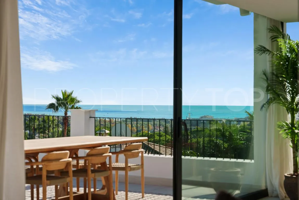 Villa en venta en Nueva Andalucia con 6 dormitorios
