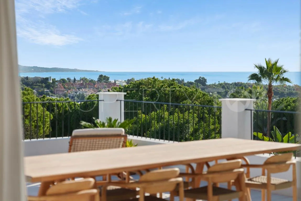 Villa en venta en Nueva Andalucia con 6 dormitorios