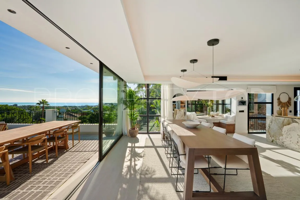 Villa en venta en Nueva Andalucia con 6 dormitorios