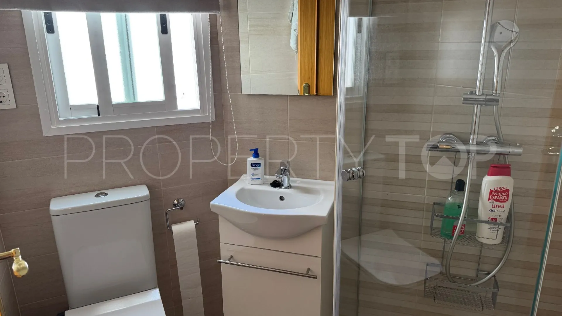 Estepona 4 bedrooms penthouse for sale