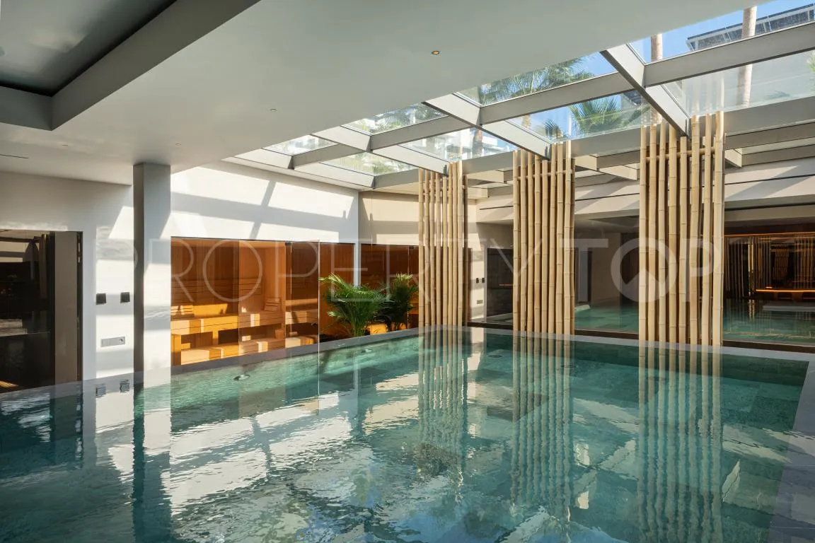 6 bedrooms La Quinta villa for sale