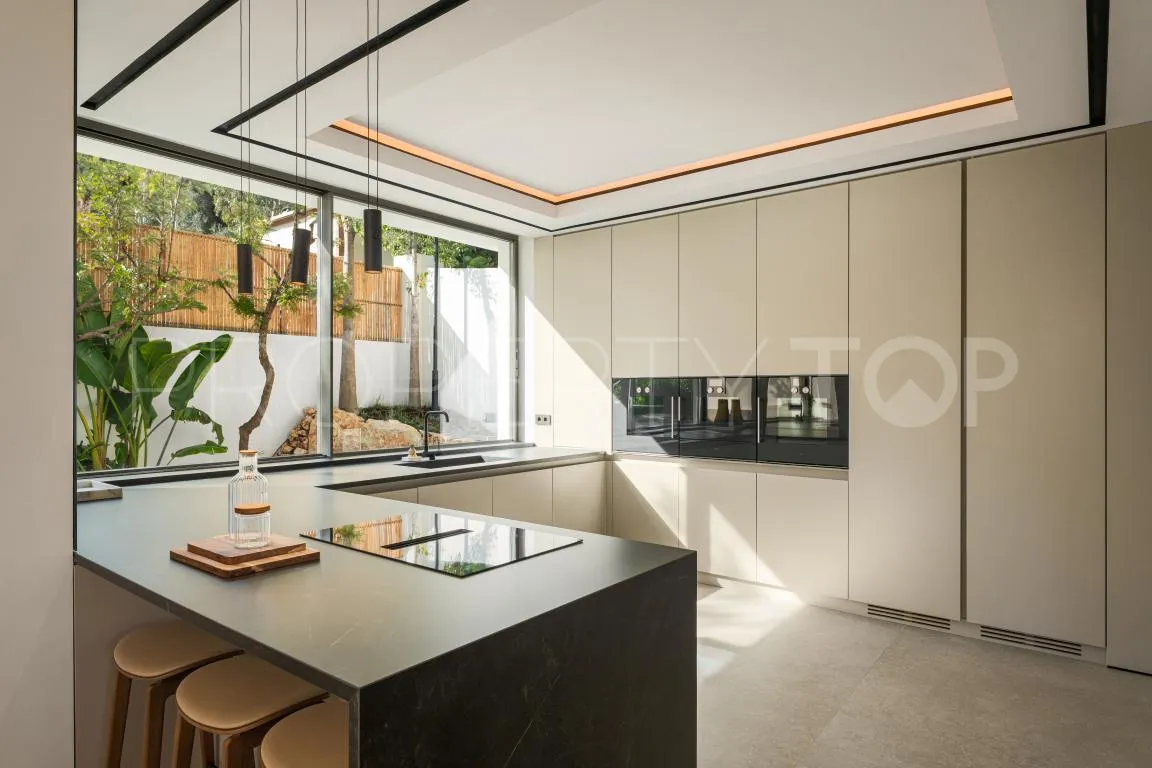 6 bedrooms La Quinta villa for sale