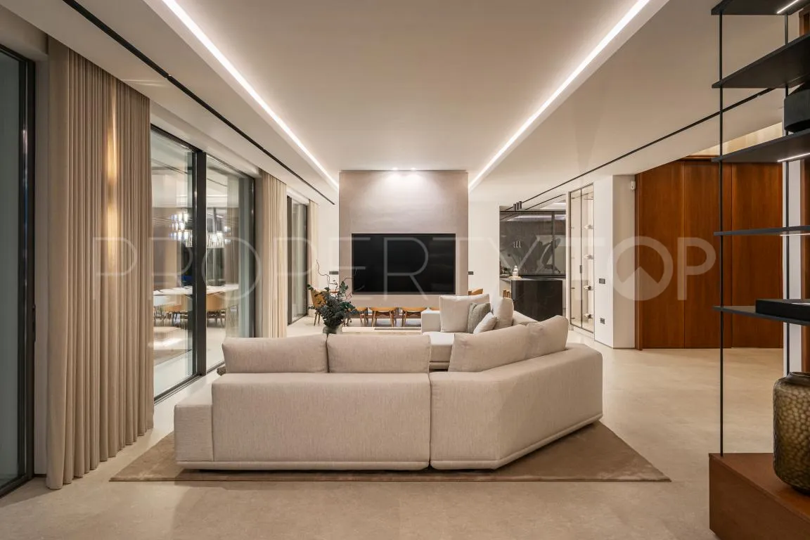 6 bedrooms La Quinta villa for sale