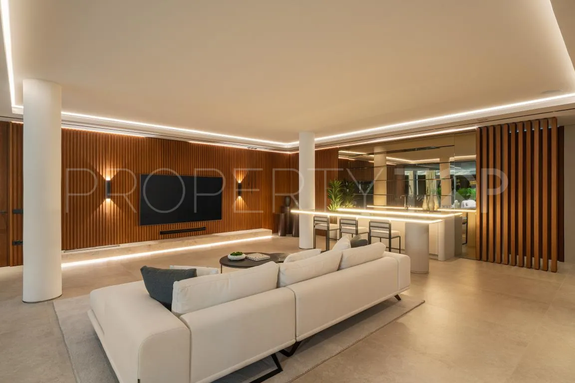 6 bedrooms La Quinta villa for sale