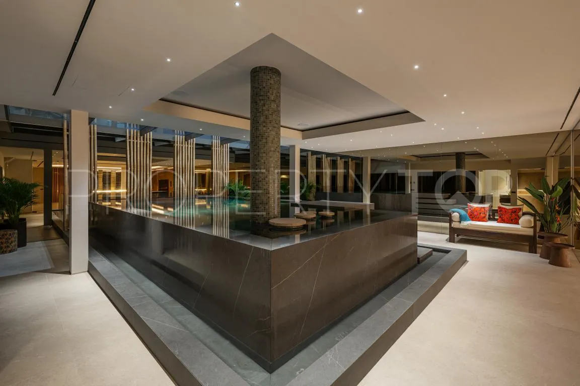 6 bedrooms La Quinta villa for sale