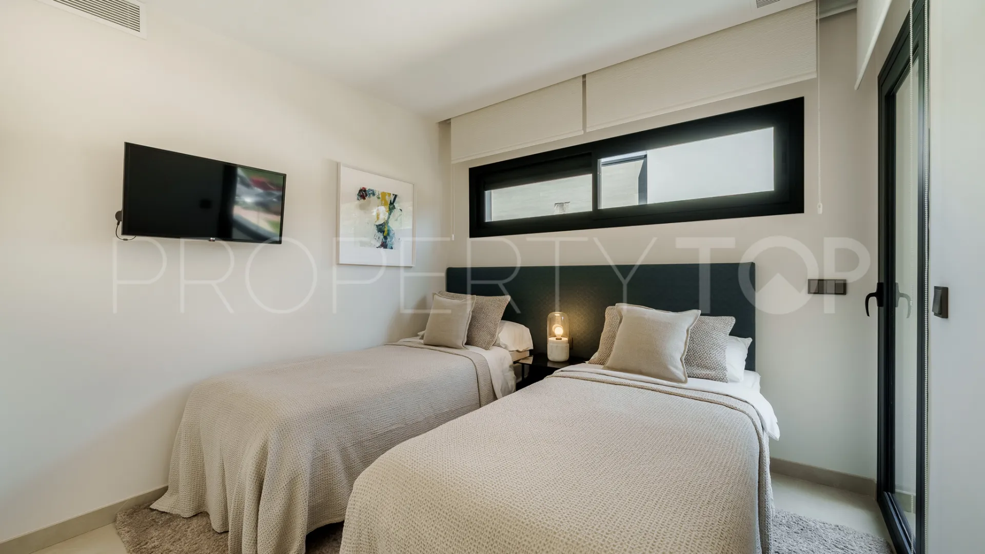 Se vende pareado en Marbella - Puerto Banus con 5 dormitorios