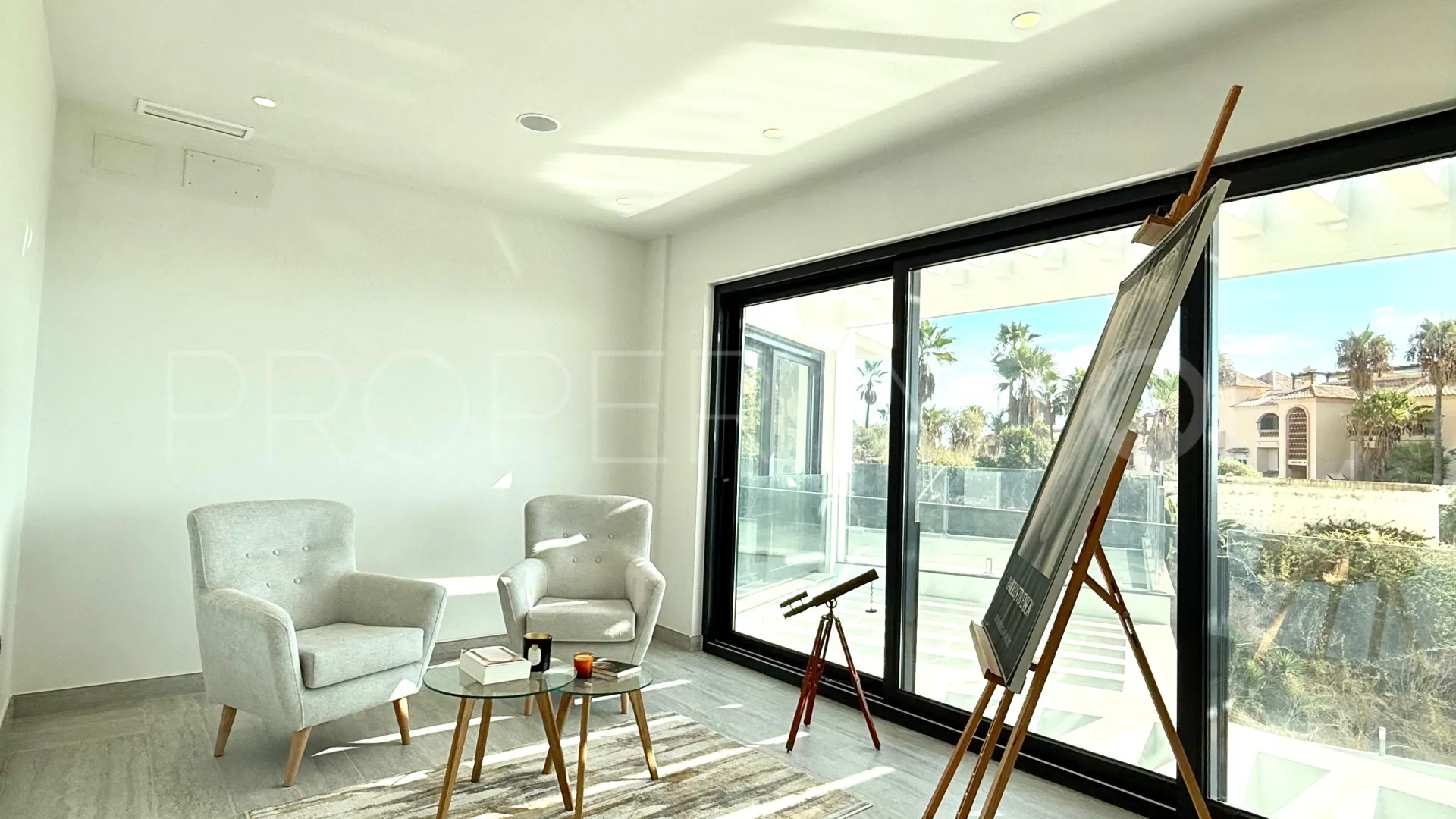 For sale villa in El Faro with 5 bedrooms