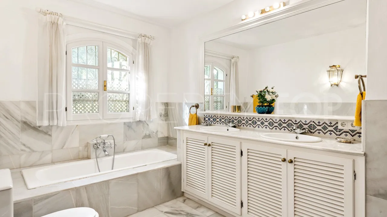 Benahavis, villa en venta con 6 dormitorios