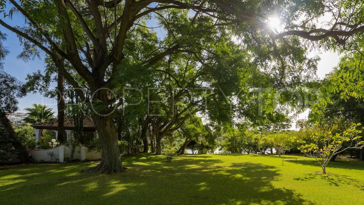 Benahavis, villa en venta con 6 dormitorios