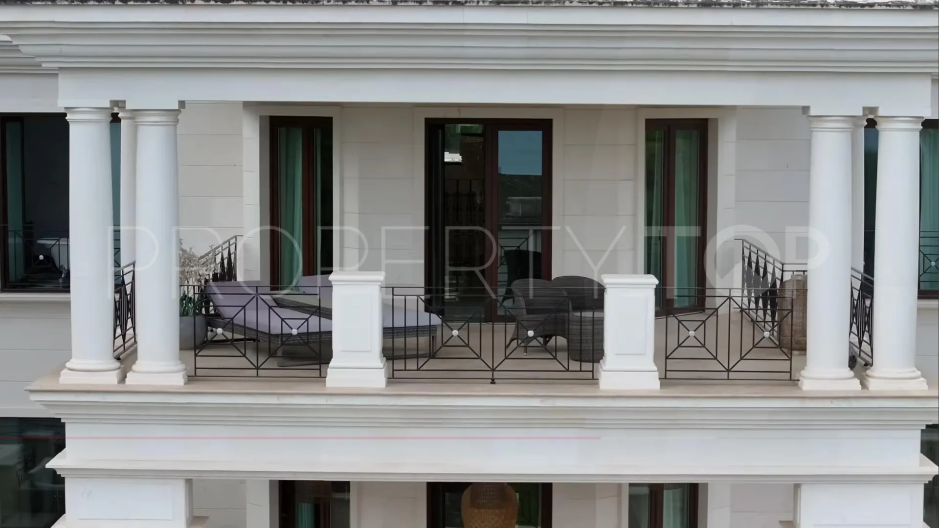 For sale Sierra Blanca villa