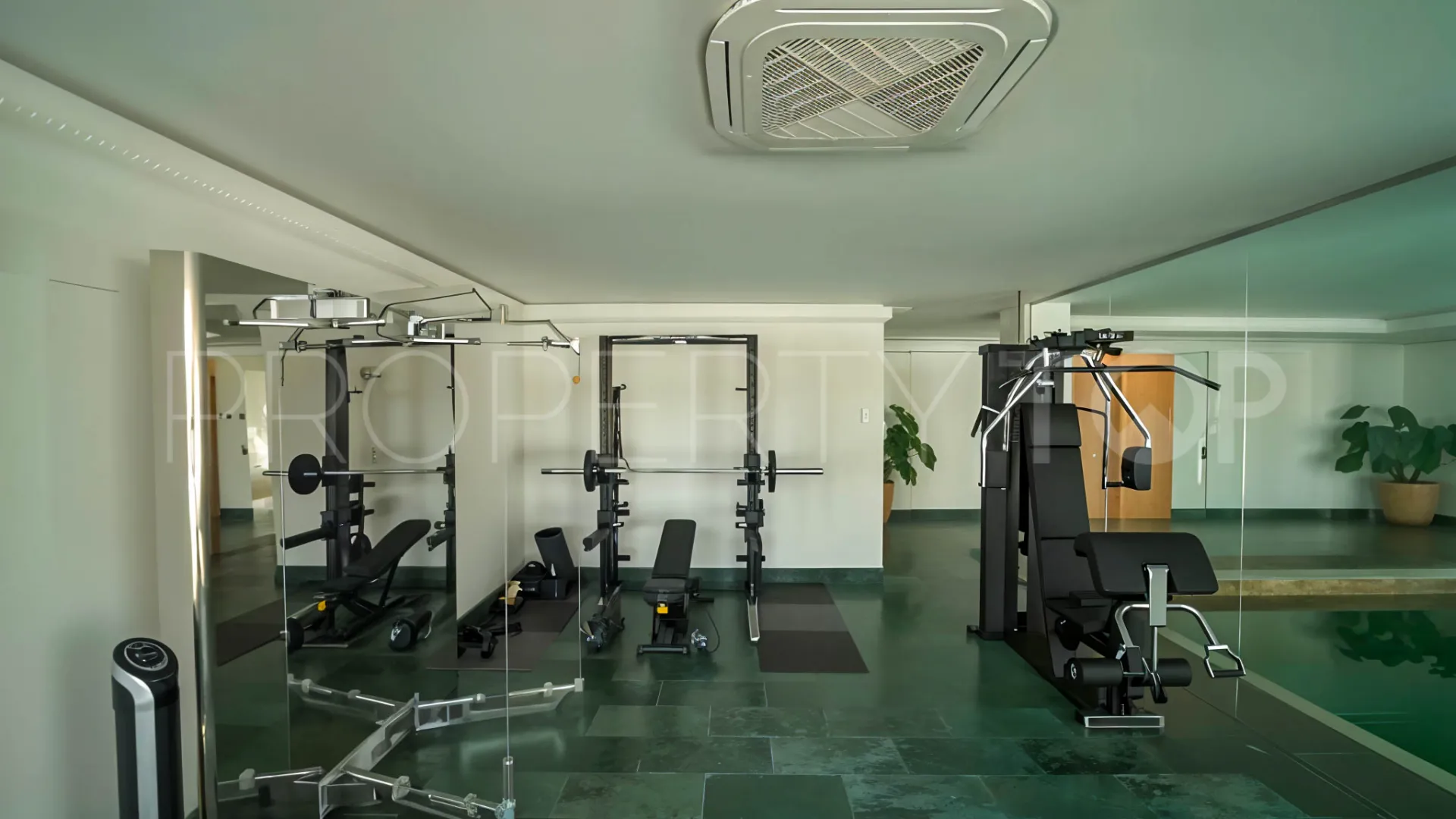 For sale Sierra Blanca villa