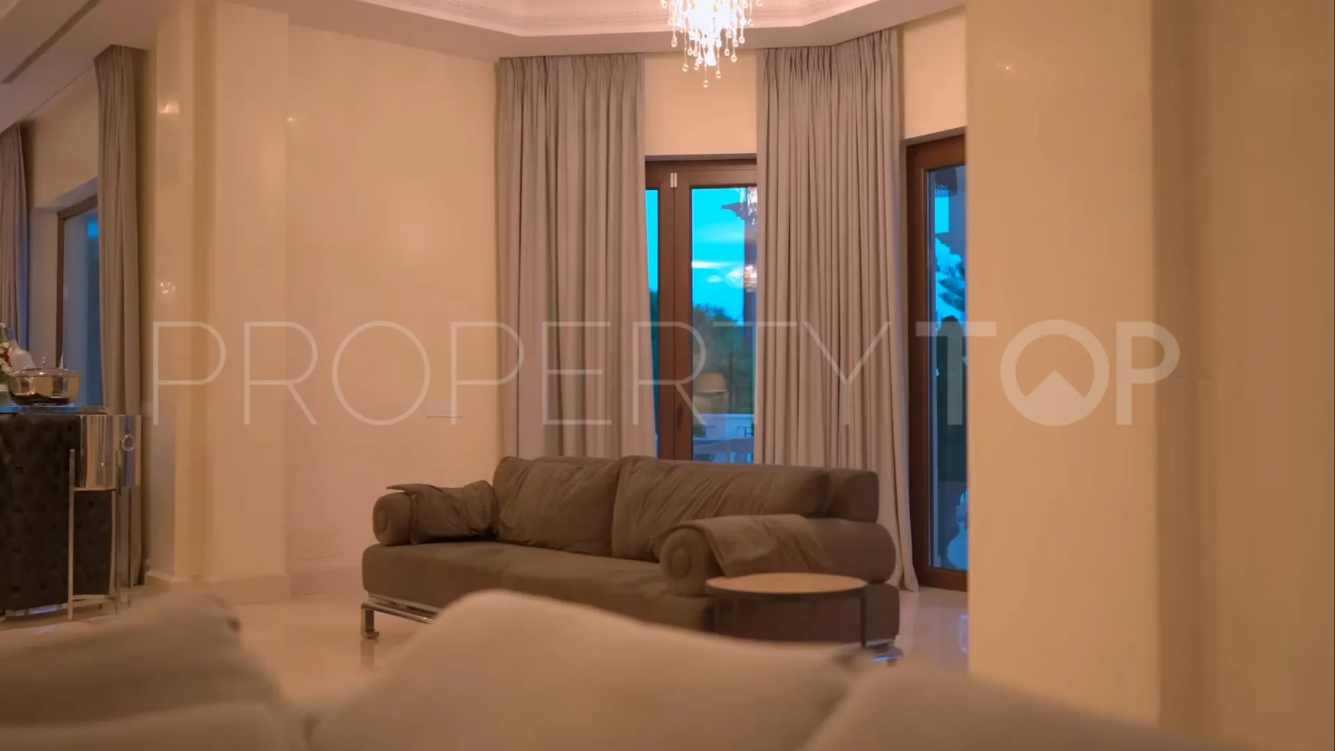 For sale Sierra Blanca villa