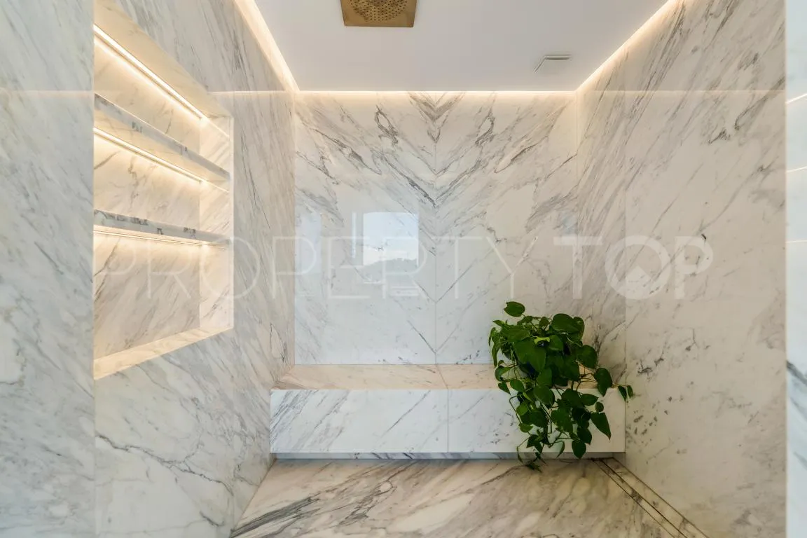 El Madroñal villa for sale