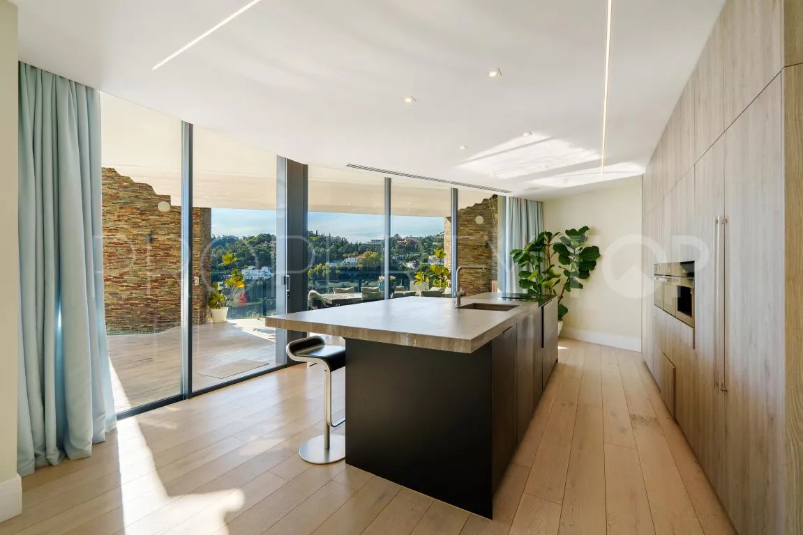 El Madroñal villa for sale