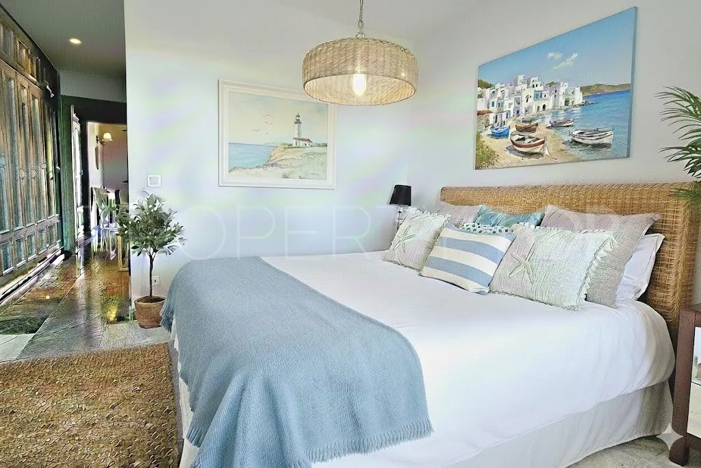 Se vende apartamento con 2 dormitorios en Selwo
