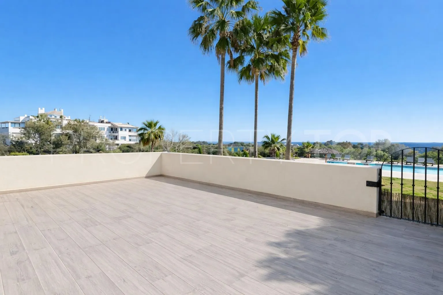 Se vende apartamento con 2 dormitorios en Selwo