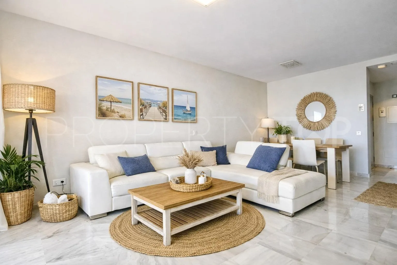 Se vende apartamento con 2 dormitorios en Selwo