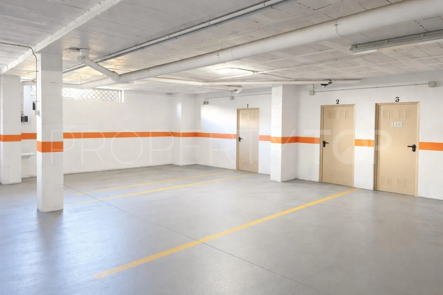 Se vende apartamento con 2 dormitorios en Selwo