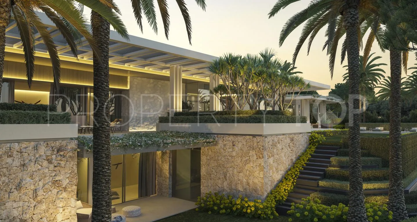 Nueva Andalucia, villa a la venta de 7 dormitorios