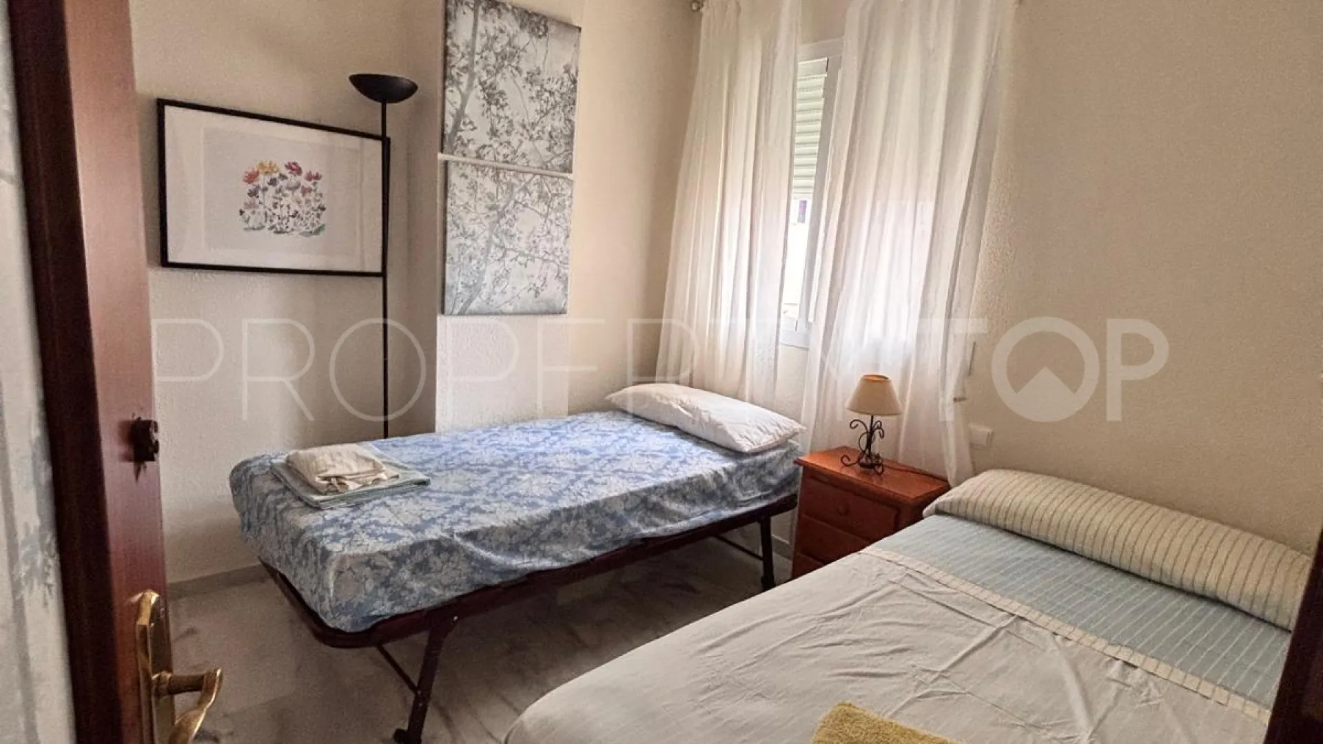 Se vende apartamento de 3 dormitorios en Marbella