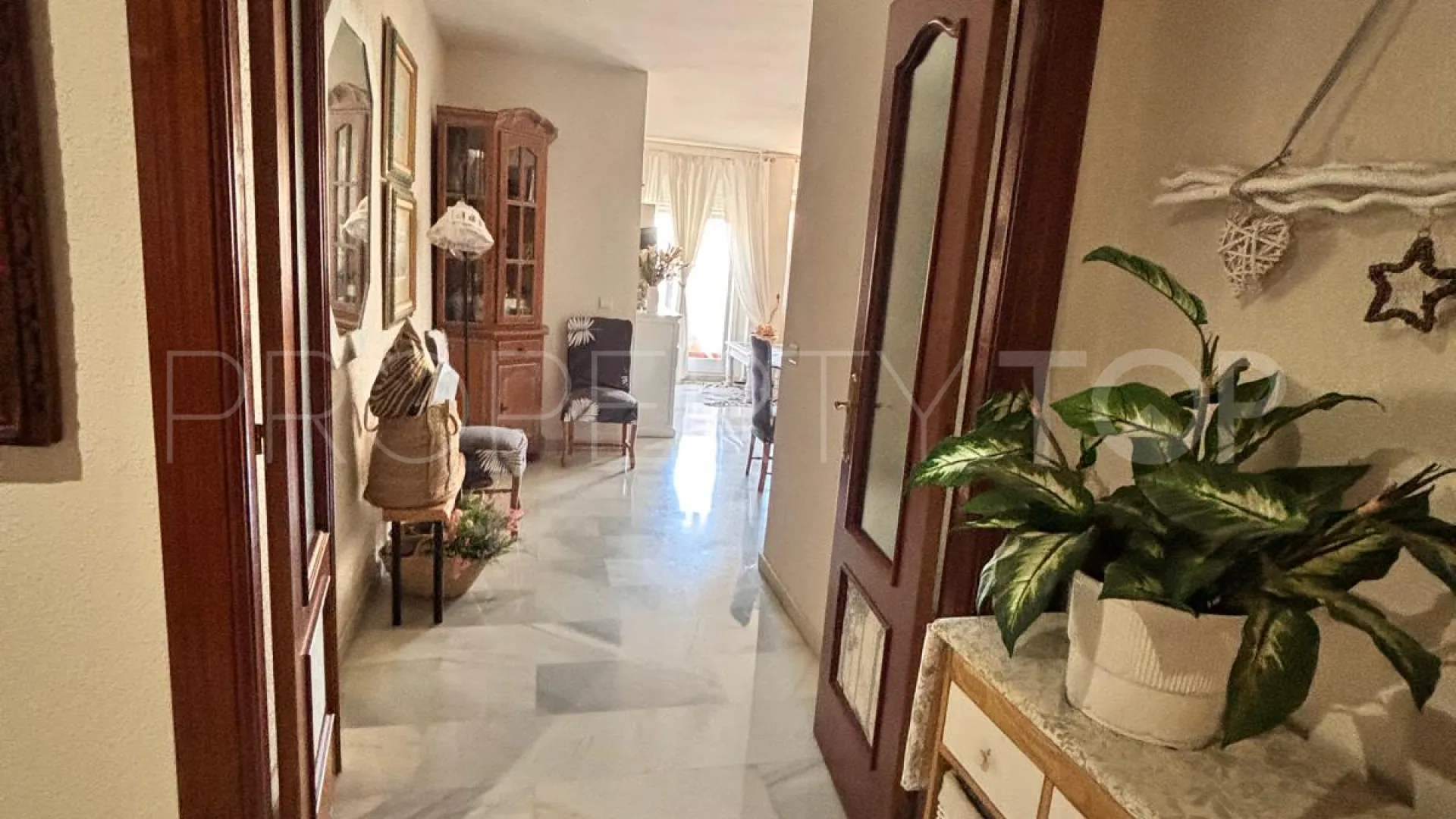 Se vende apartamento de 3 dormitorios en Marbella
