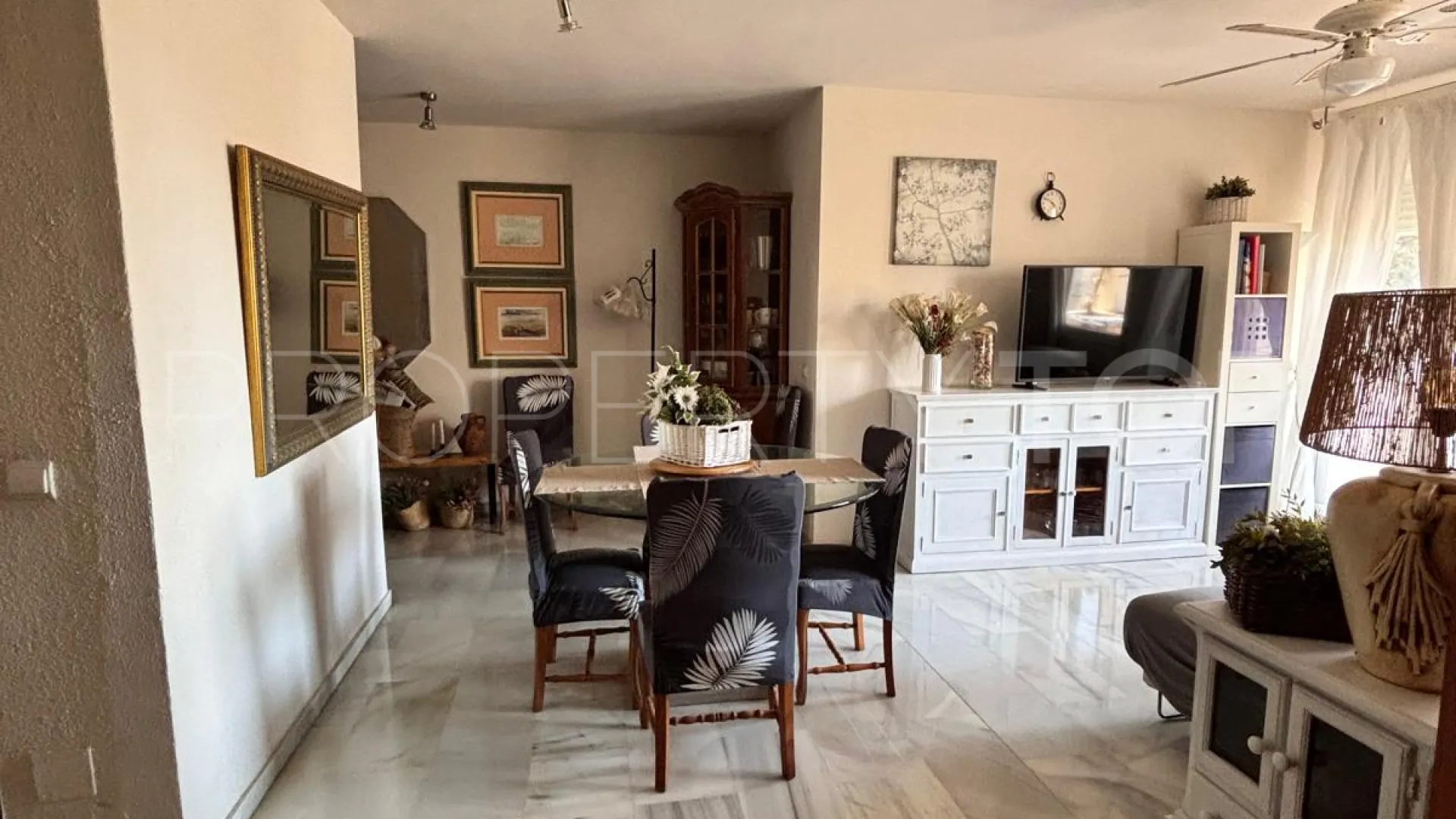 Se vende apartamento de 3 dormitorios en Marbella