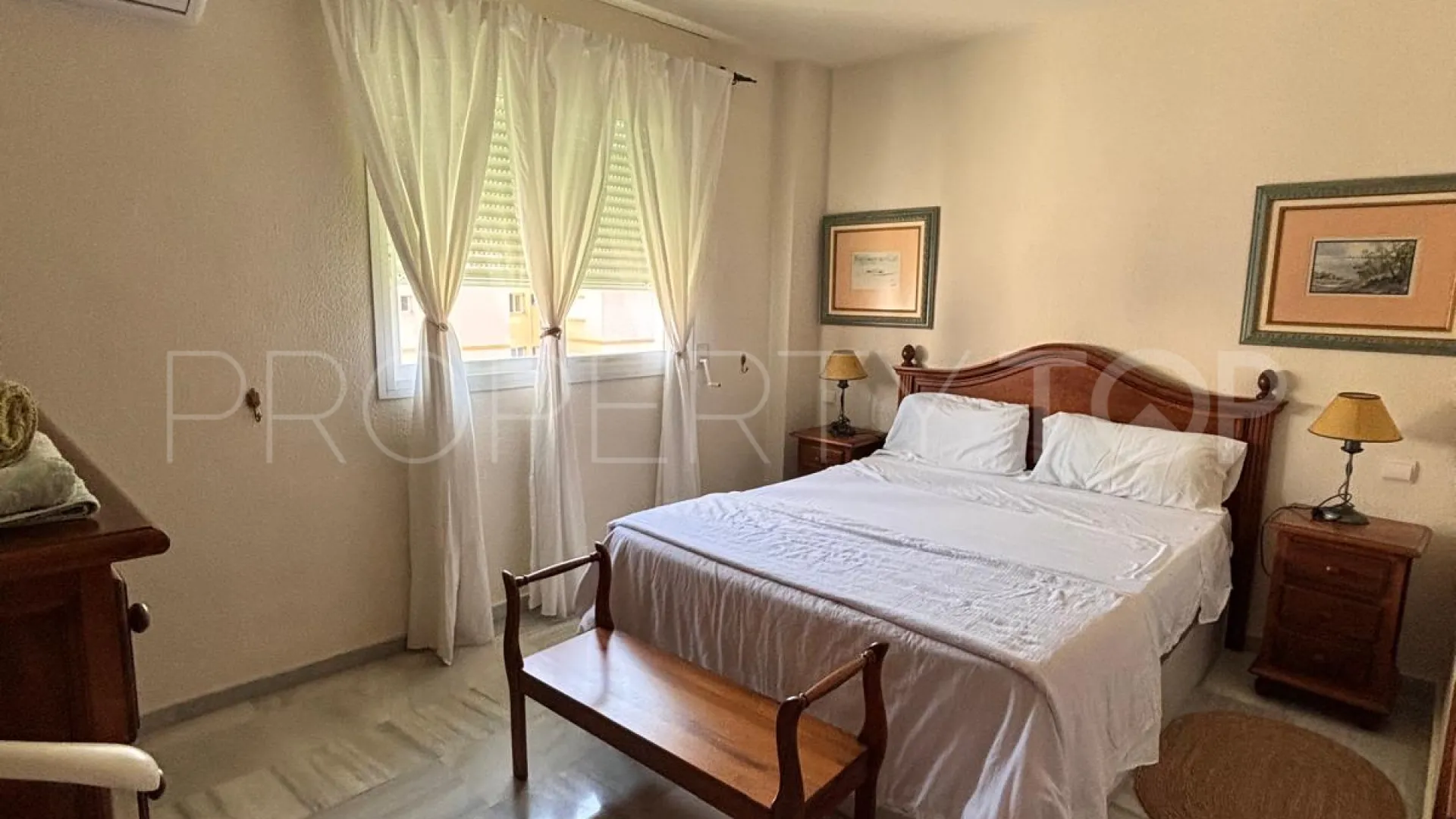 Se vende apartamento de 3 dormitorios en Marbella