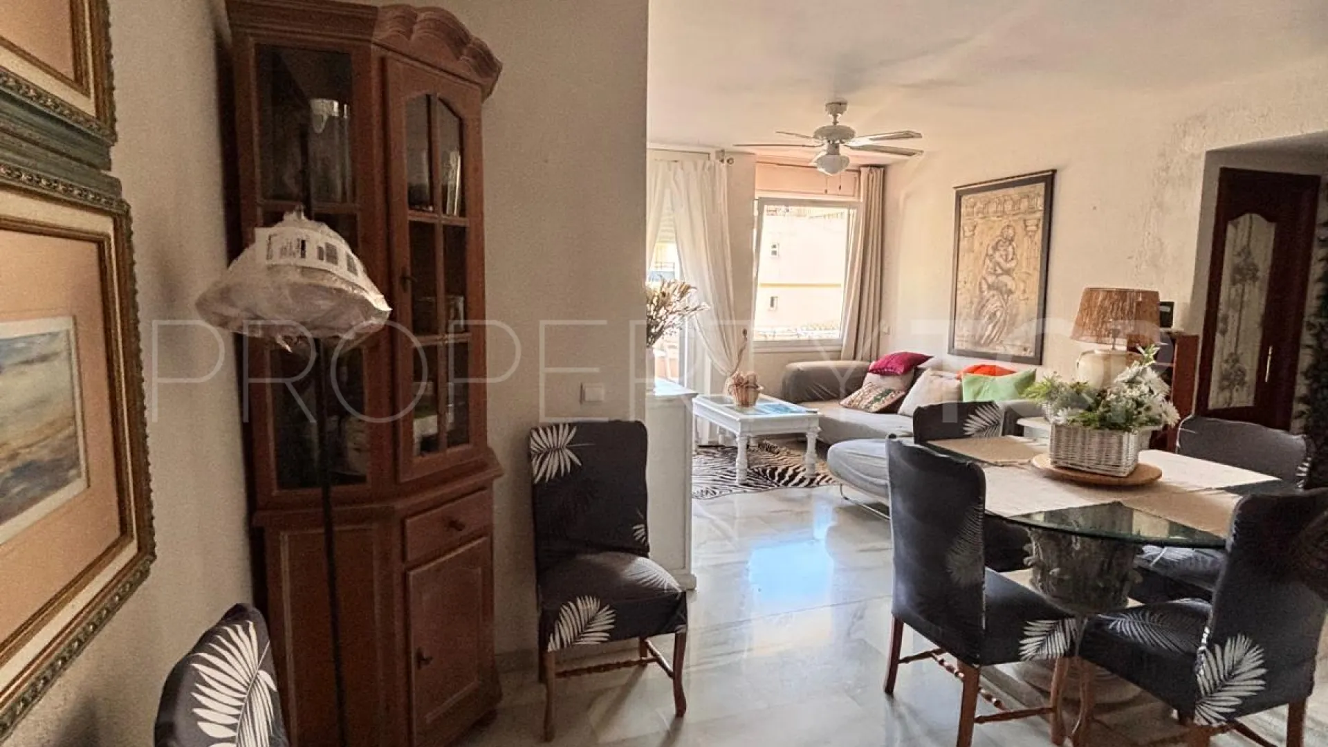 Se vende apartamento de 3 dormitorios en Marbella