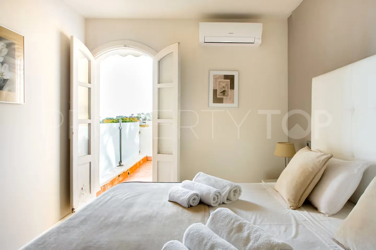 Town house with 5 bedrooms for sale in Altos del Rodeo