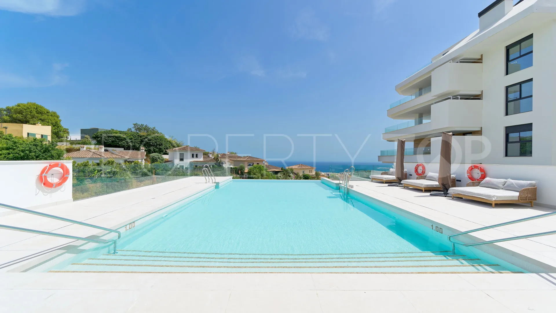 For sale apartment in Benalmadena with 2 bedrooms