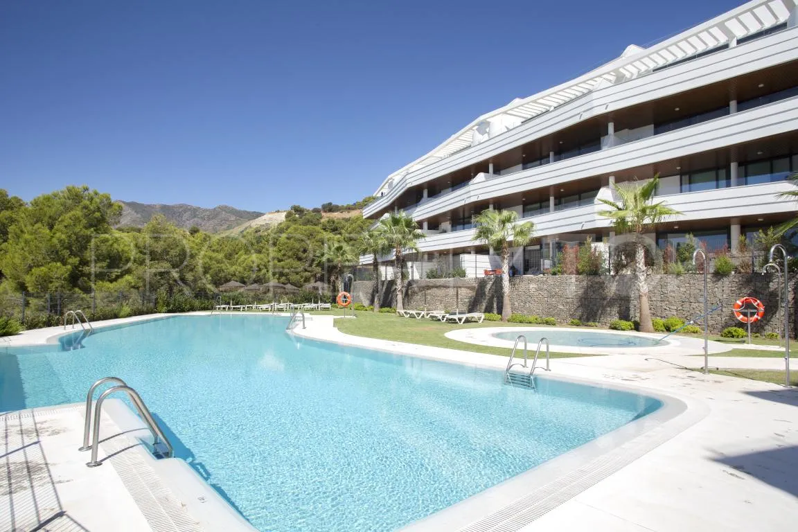 Buy 2 bedrooms apartment in El Higueron