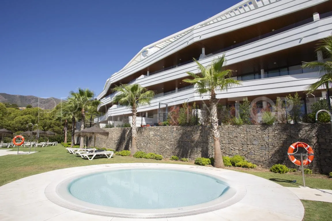 Buy 2 bedrooms apartment in El Higueron