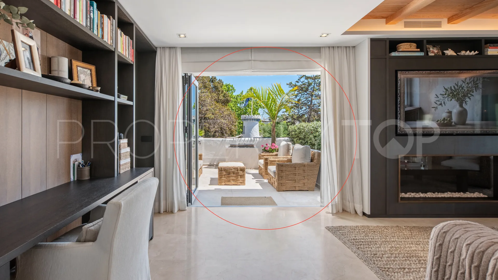 For sale apartment with 1 bedroom in Golden Mile