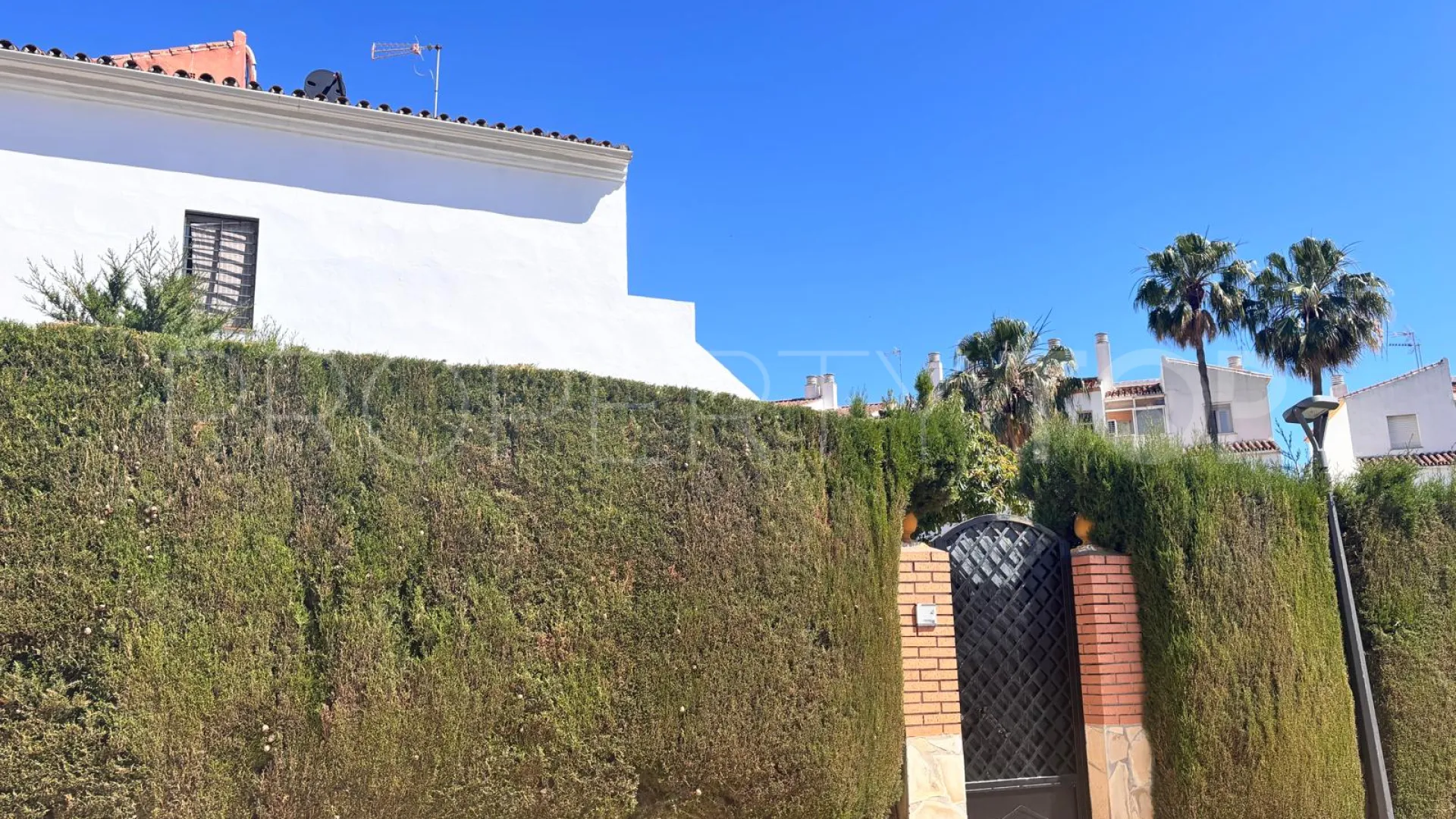 3 bedrooms house in Estepona for sale