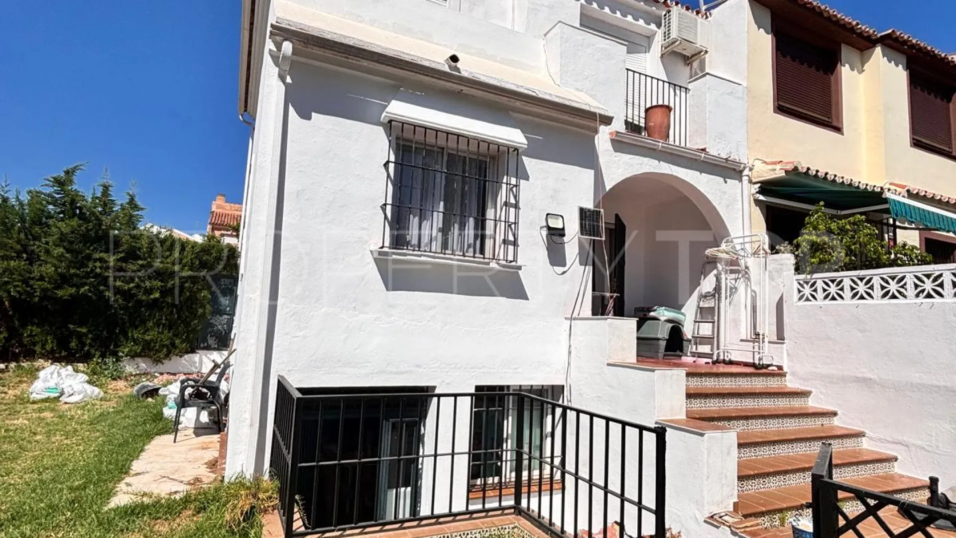 3 bedrooms house in Estepona for sale