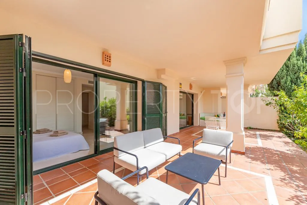 Se vende apartamento en Hacienda El palmeral con 1 dormitorio