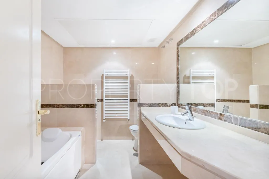 Se vende apartamento en Hacienda El palmeral con 1 dormitorio