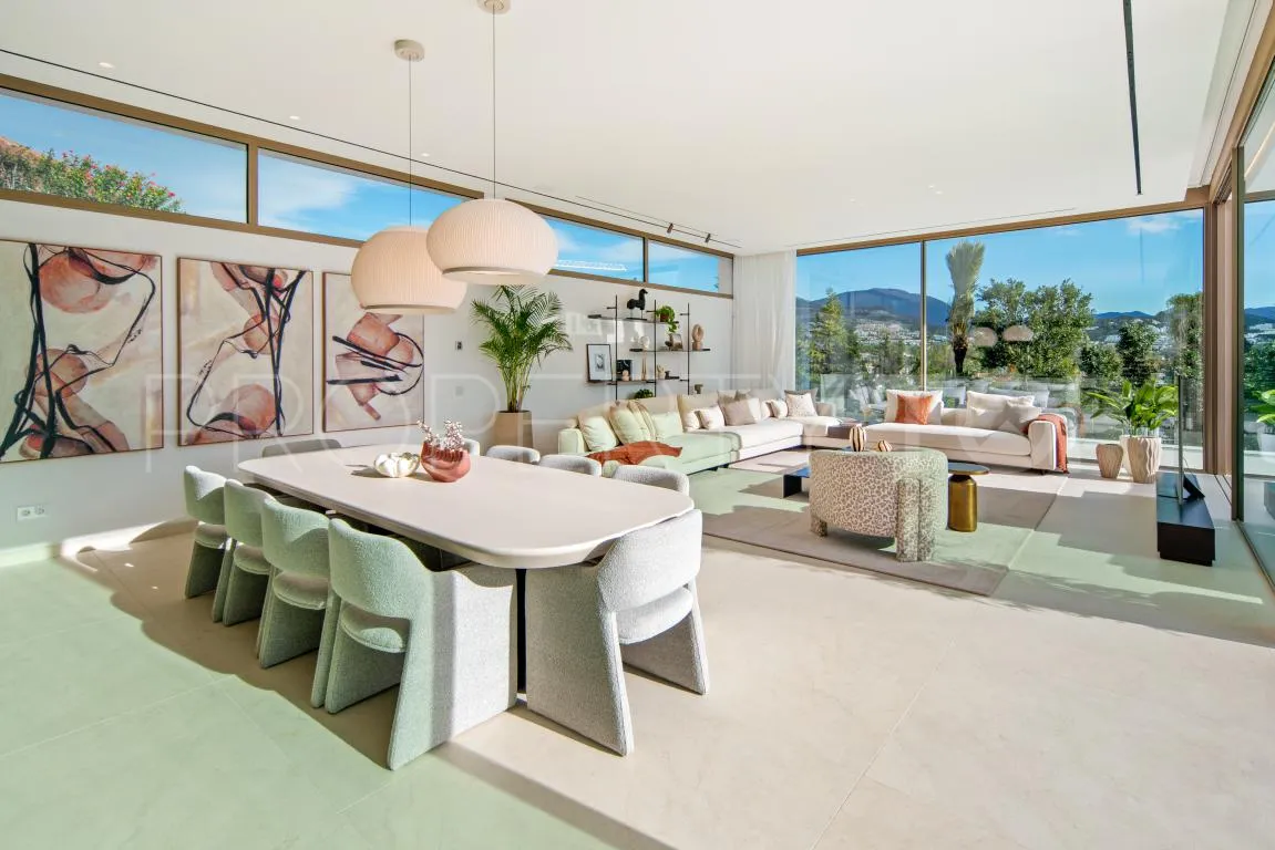 Villa en venta de 5 dormitorios en Nueva Andalucia