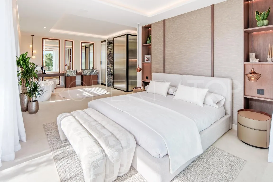 Villa en venta de 5 dormitorios en Nueva Andalucia