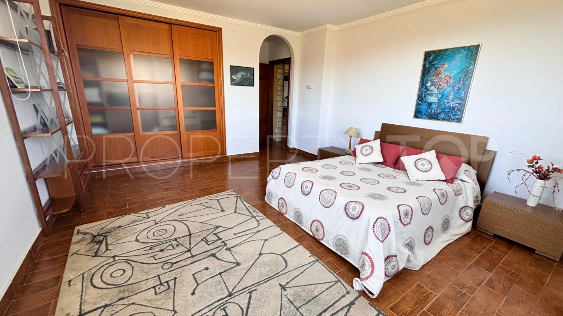 Mansion en venta de 8 dormitorios en Forest Hills
