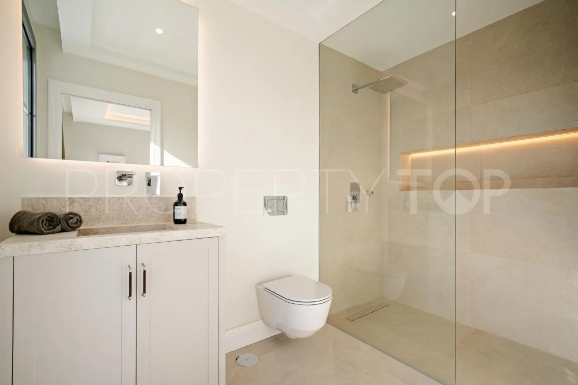 Villa for sale in Los Arqueros with 4 bedrooms