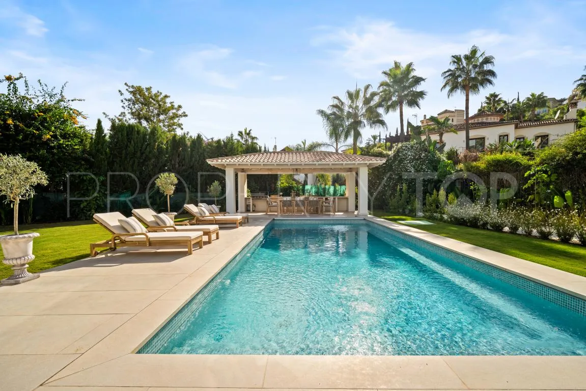 Villa for sale in Los Arqueros with 4 bedrooms