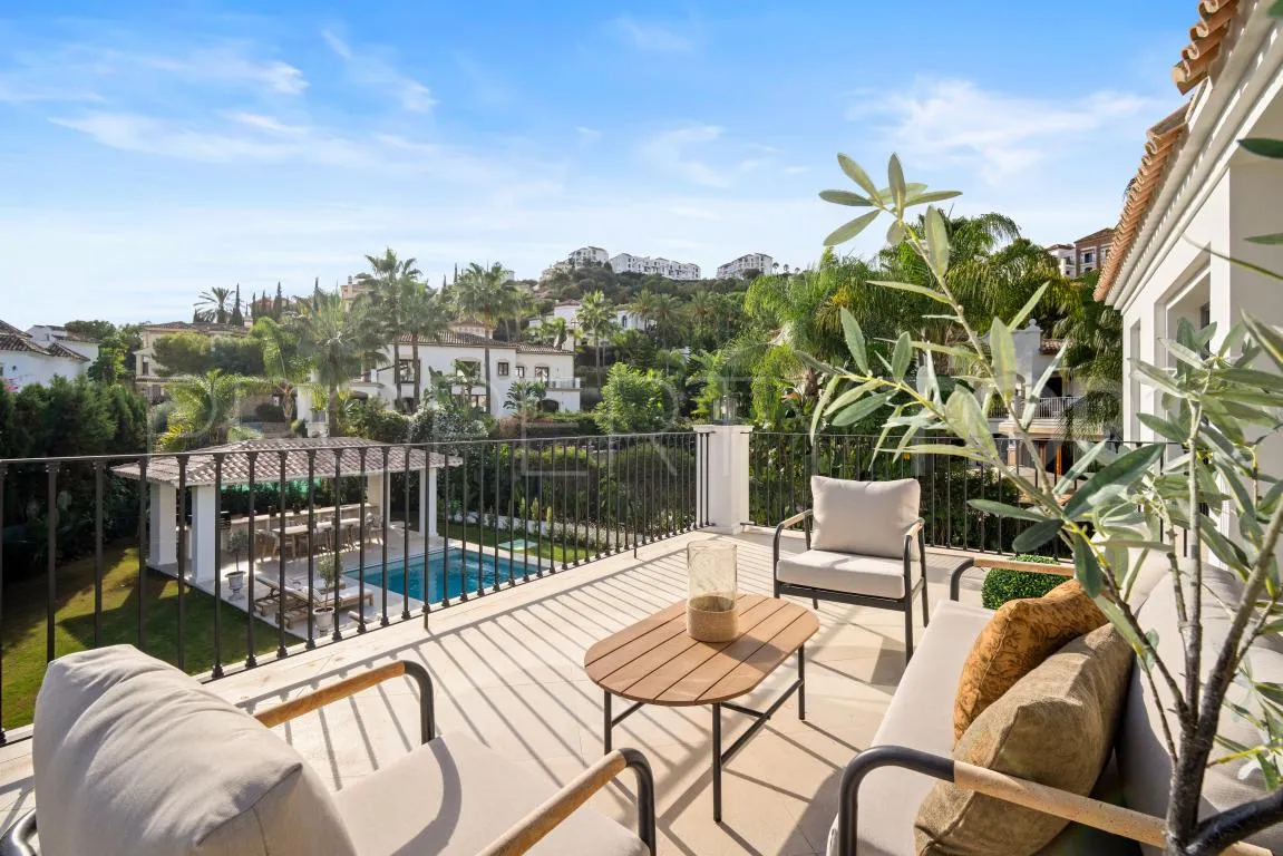 Villa for sale in Los Arqueros with 4 bedrooms
