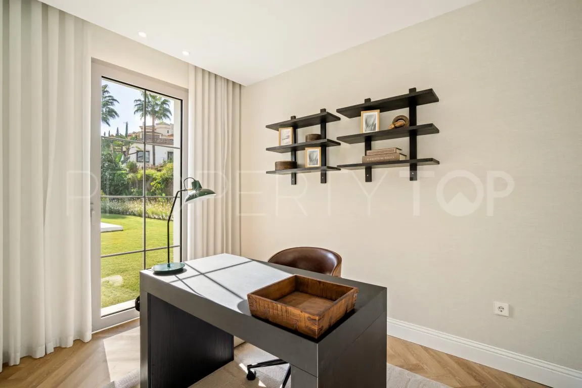 Villa for sale in Los Arqueros with 4 bedrooms