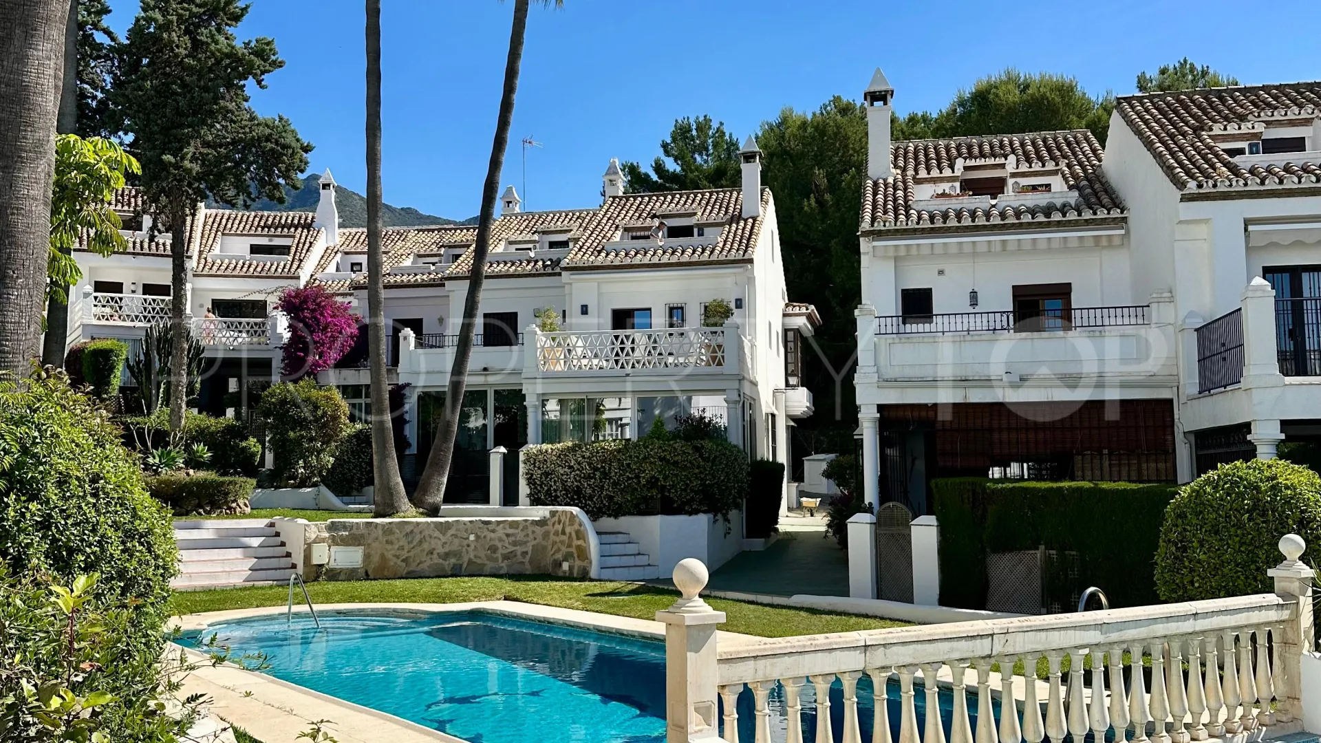4 bedrooms Nagüeles town house for sale