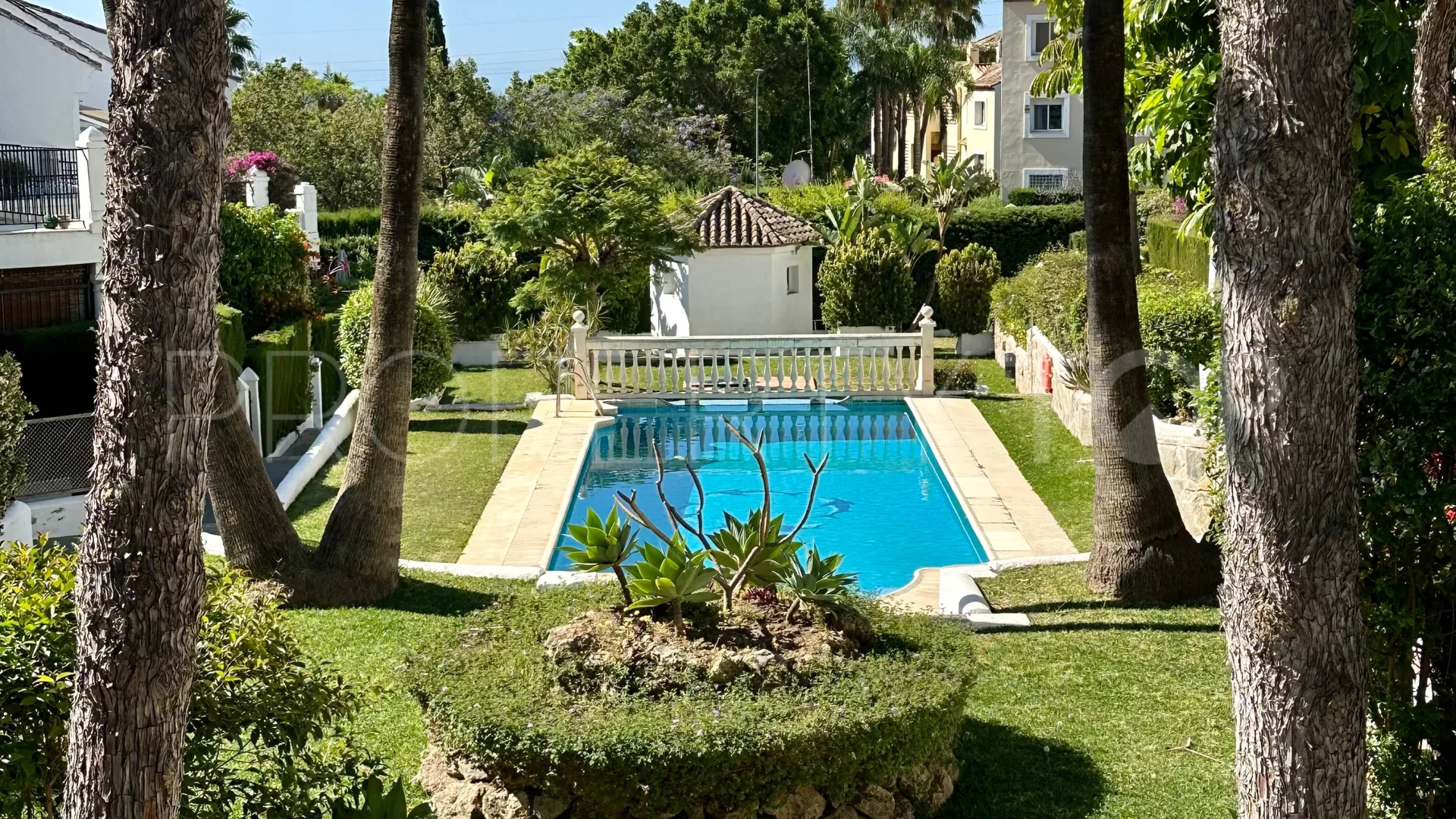 4 bedrooms Nagüeles town house for sale